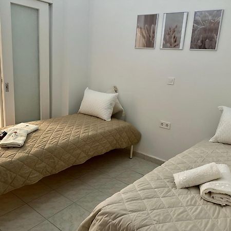 Piraiki Coastal Accommodation Пирей Экстерьер фото