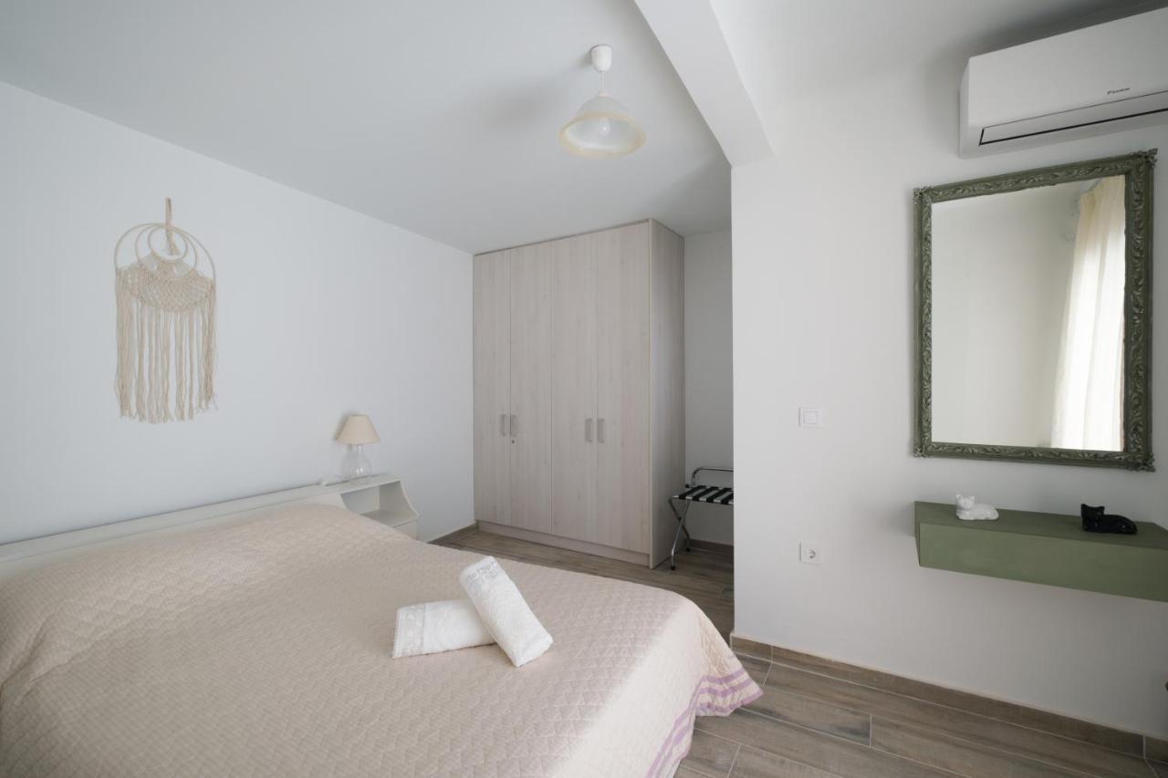 Piraiki Coastal Accommodation Пирей Экстерьер фото
