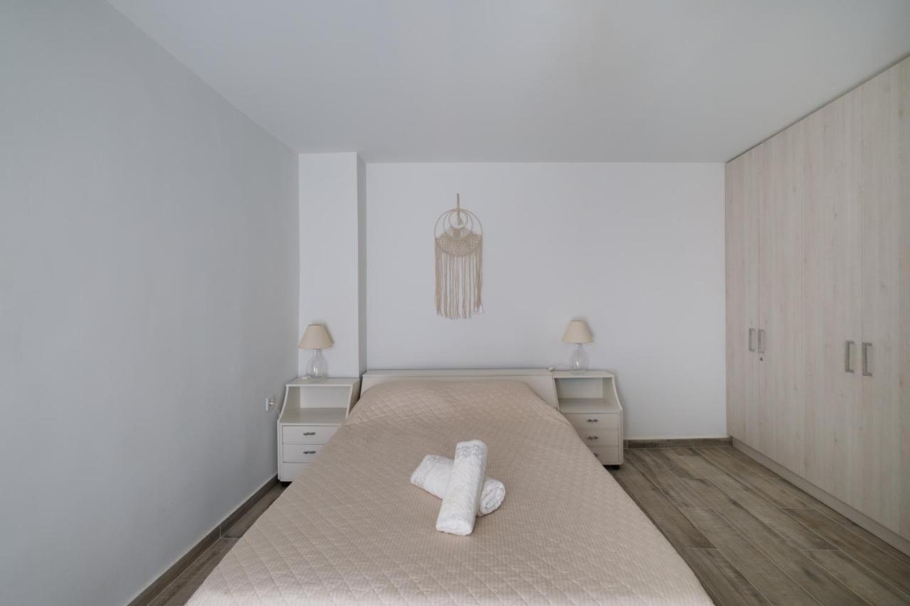 Piraiki Coastal Accommodation Пирей Экстерьер фото