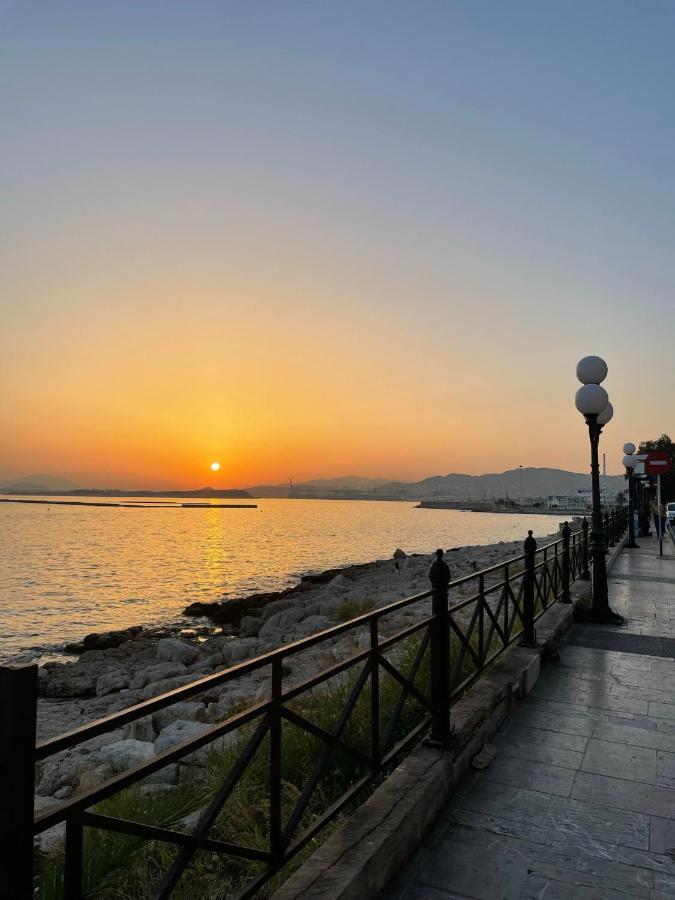 Piraiki Coastal Accommodation Пирей Экстерьер фото